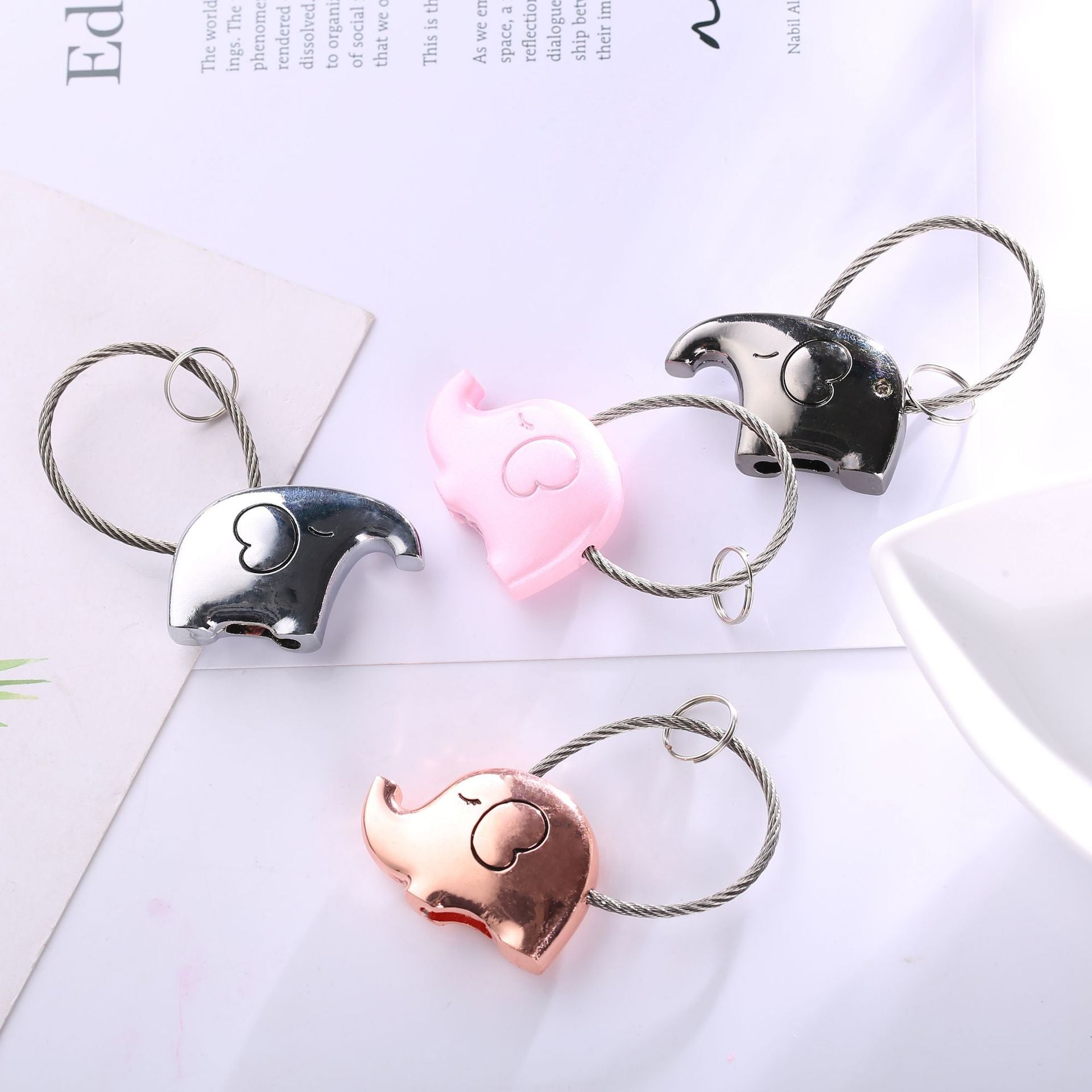 Creative Couple Pair Elephant Keychain Car Pendant