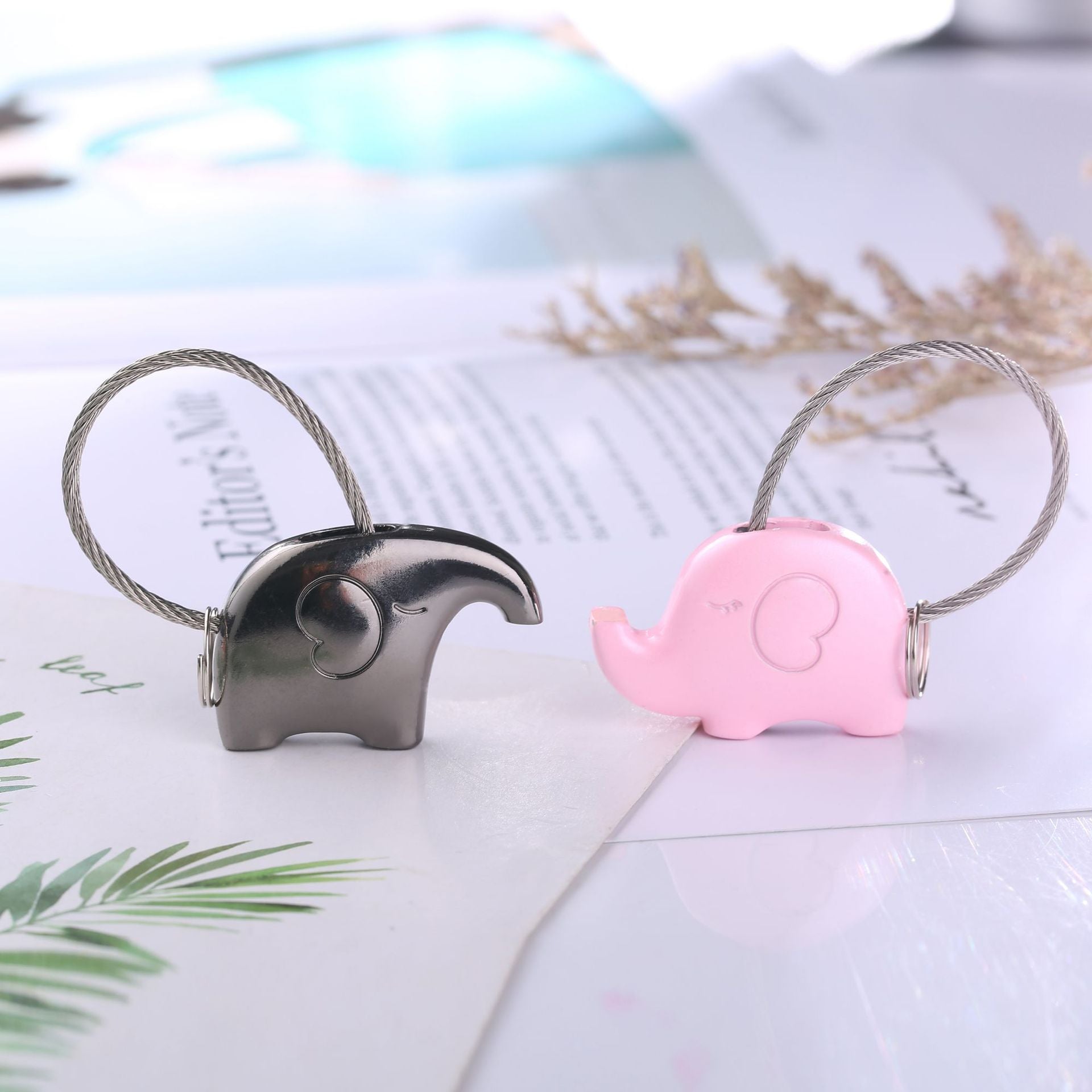 Creative Couple Pair Elephant Keychain Car Pendant