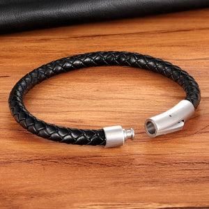 New Classic Style Men Leather Bracelet Simple Black Stainless Steel